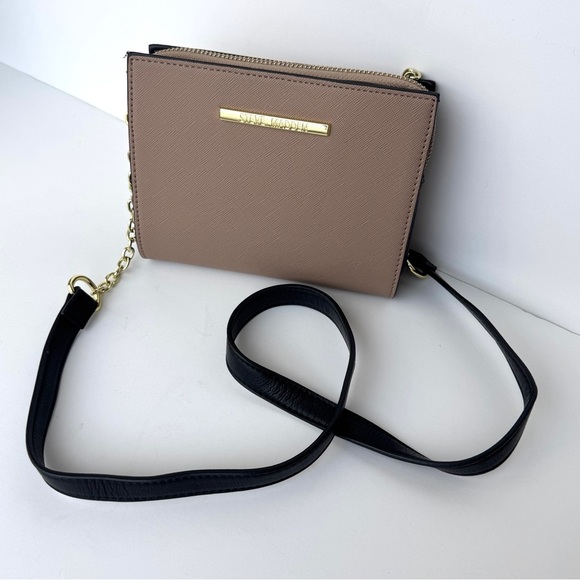Steve Madden Colorblock Crossbody Clutch - Beige and Black with Gold Hardware - Picture 1 of 9